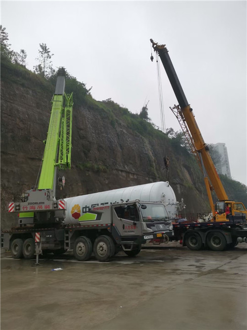 松阳县“不怕风雨冻”—— 吊车的 “恶劣环境适应” 技术